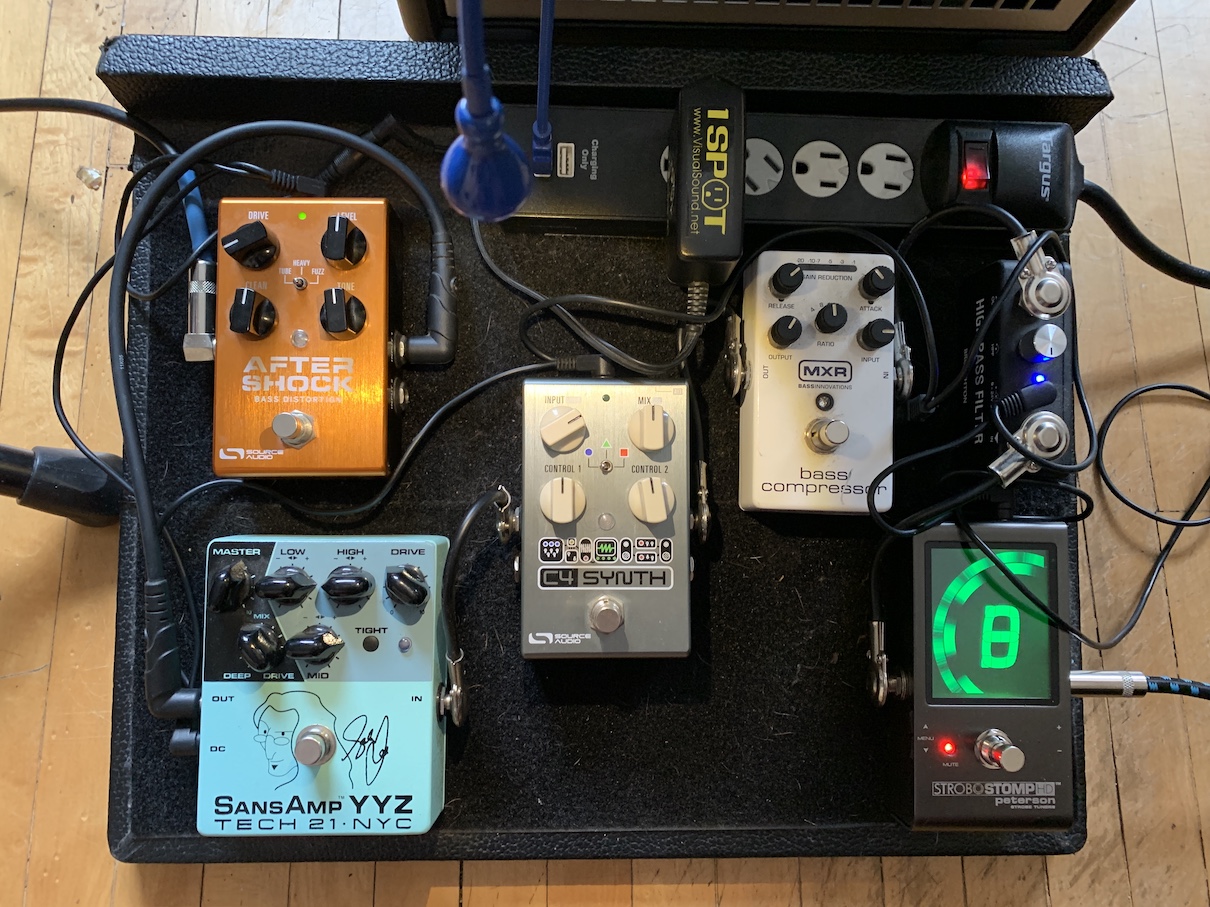 Long time bassist, first real pedalboard : r/basspedals